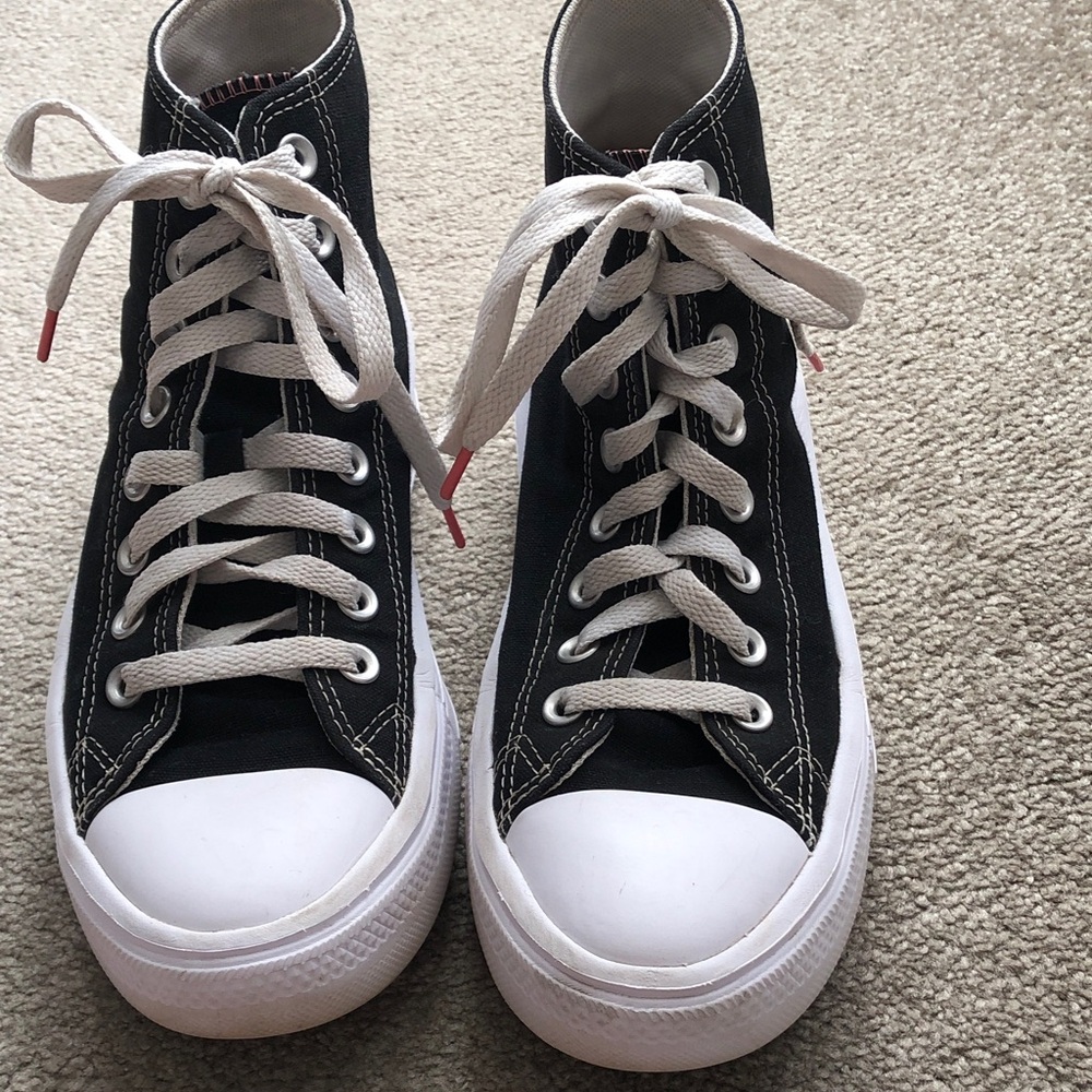 Converse Chuck Taylor All Star Move Platform Sneakers